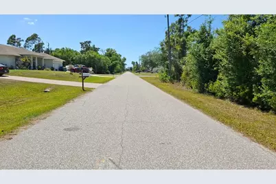 5116 White Avenue, Port Charlotte, FL 33981 - Photo 4