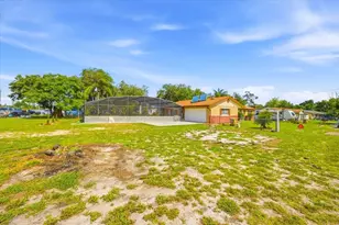 2266 Lake Lizzie Ct, Saint Cloud, FL 34771 - Photo 6