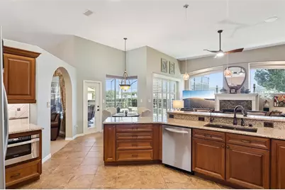 3739 Winding Lake Circle, Orlando, FL 32835 - Photo 6