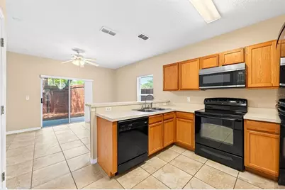 102 Wilton Circle, Sanford, FL 32773 - Photo 6