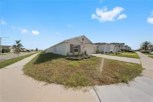501 Sea Turtle Ln, Haines City, FL 33844 - Photo 2