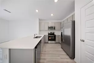 4348 Butterscotch Cir, Lakeland, FL 33811 - Photo 6