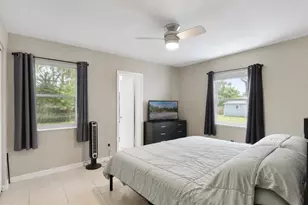 1460 E Lombardy Dr, Deltona, FL 32725 - Photo 14