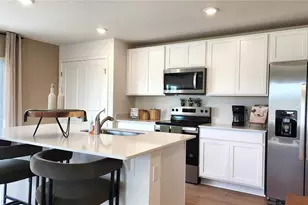 542 Remick St, Osteen, FL 32764 - Photo 2