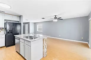 2825 Cliffe Ct, Oviedo, FL 32765 - Photo 10