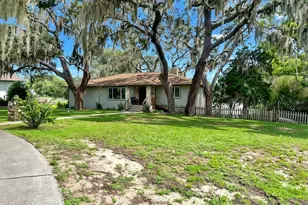 10844 Poinciana Dr, Clermont, FL 34711 - Photo 1