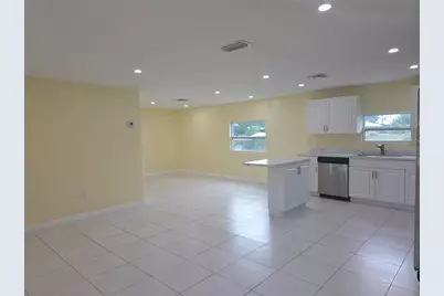 3633 SE 20th Terrace, Okeechobee, FL 34974 - Photo 2