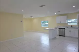3633 SE 20th Terrace, Okeechobee, FL 34974 - Photo 2