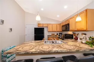 1360 Cottage Cir, Tavares, FL 32778 - Photo 8