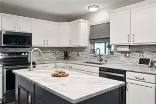 2333 Foxtree Rd, Tavares, FL 32778 - Photo 14
