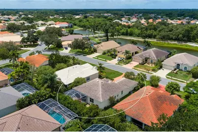 6852 Sagebrush Circle, Sarasota, FL 34243 - Photo 32