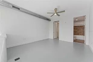 150 E Robinson St, Orlando, FL 32801 - Photo 16