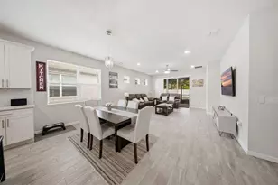 13640 Splashing Isla Dr, Winter Garden, FL 34787 - Photo 6