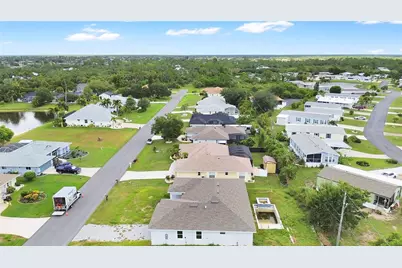 9057 Bantry Bay Boulevard, Englewood, FL 34224 - Photo 32