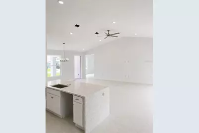 9057 Bantry Bay Boulevard, Englewood, FL 34224 - Photo 6