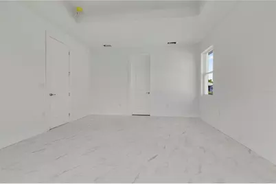 9057 Bantry Bay Boulevard, Englewood, FL 34224 - Photo 10