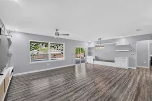 2595 Hagoplan Ln, North Port, FL 34288 - Photo 10
