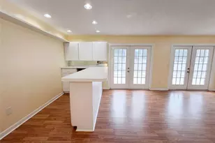 1301 Lucaya Ave, Venice, FL 34285 - Photo 14