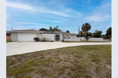 1301 Lucaya Avenue, Venice, FL 34285 - Photo 1