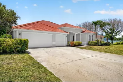 572 Oceanside Boulevard, Melbourne, FL 32903 - Photo 2