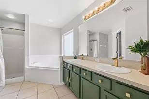 440 Langham Dr, Davenport, FL 33897 - Photo 16