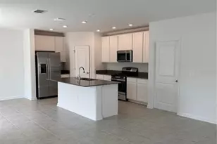 26277 Feathergrass Cir, Leesburg, FL 34748 - Photo 4