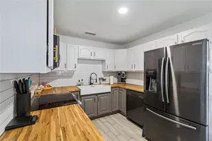 1904 W Meadowbrook Ave, Tampa, FL 33612 - Photo 14