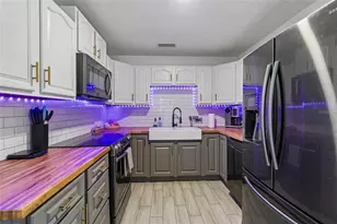 1904 W Meadowbrook Ave, Tampa, FL 33612 - Photo 16