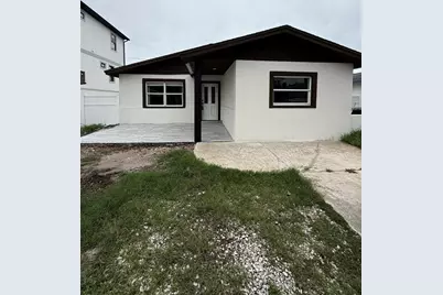 1819 Shore Acres Boulevard NE, Saint Petersburg, FL 33703 - Photo 1