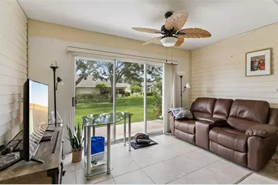 2404 Nantucket Glen Place #2404, Sun City Center, FL 33573 - Photo 12