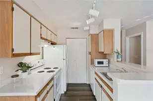 1085 S Hiawassee Rd, Orlando, FL 32835 - Photo 12