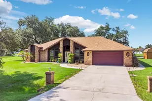 3251 Pinewood Ct, Kissimmee, FL 34746 - Photo 4