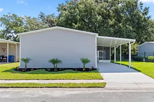 25136 Huckleberry Wy, Astatula, FL 34705 - Photo 2
