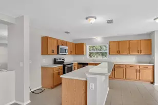 2832 Breezy Meadow Rd, Apopka, FL 32712 - Photo 4