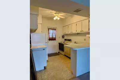 5505 Hernandes Drive #239, Orlando, FL 32808 - Photo 10
