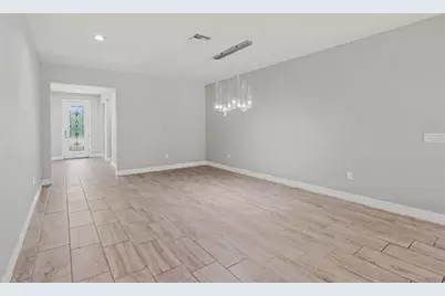 11610 Dublin Grafton Drive, Riverview, FL 33579 - Photo 2