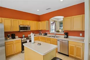 134 Sevilla Ave, Davenport, FL 33897 - Photo 10