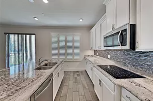 8931 Lookout Pointe Dr, Windermere, FL 34786 - Photo 6