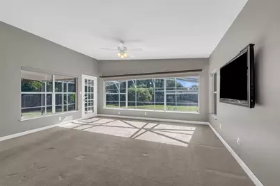 1209 S Crystal Lake Drive, Orlando, FL 32806 - Photo 12