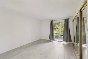2854 N Powers Dr, Orlando, FL 32818 - Photo 6