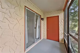 2854 N Powers Dr, Orlando, FL 32818 - Photo 8