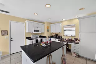 746 Harrington Lake Dr N, Venice, FL 34293 - Photo 34