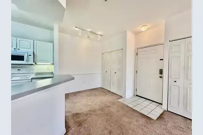 5518 Metrowest Boulevard #11-205, Orlando, FL 32811 - Photo 10