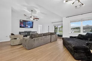 544 Tortola Ave, Tavares, FL 32778 - Photo 10