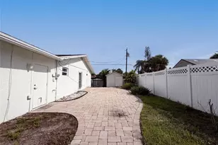 1672 Jupiter Rd, Venice, FL 34293 - Photo 28