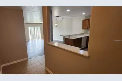 536 Cresting Oak Circle #10, Orlando, FL 32824 - Photo 6