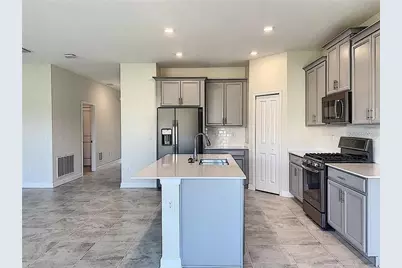 1307 Oak Crest Street, Davenport, FL 33837 - Photo 10