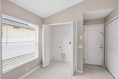 7912 Merchantville Circle, Zephyrhills, FL 33540 - Photo 10