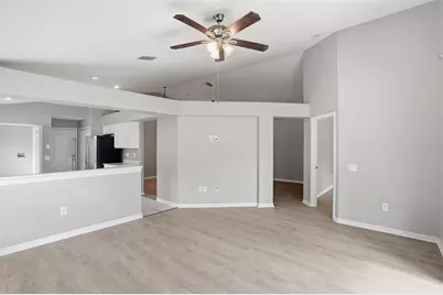 7912 Merchantville Circle, Zephyrhills, FL 33540 - Photo 12