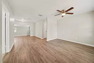 1895 S Ivey Ln, Orlando, FL 32811 - Photo 4
